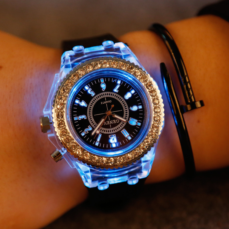 Kadın Izle Aydınlık Kişiselleş - Jewelry Diamond Watches incelemesi ve fiyatı